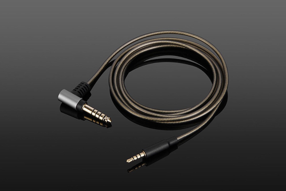 4.4 مللي متر/2.5 مللي متر إلى  - مراجعة Sennheiser Headphone Momentum 4 وسعره
